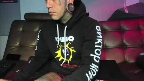 jhonny_ackerman online show from July 21, 2026, 8:27 am