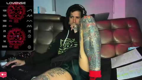 jhonny_ackerman online show from July 23, 2026, 6:33 am