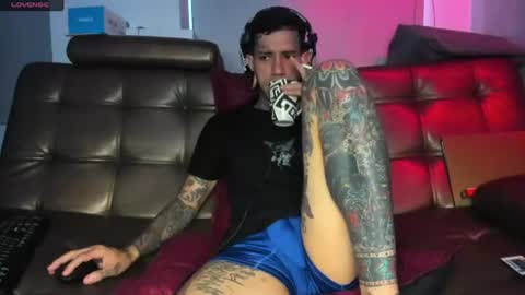 jhonny_ackerman online show from July 25, 2026, 12:14 pm