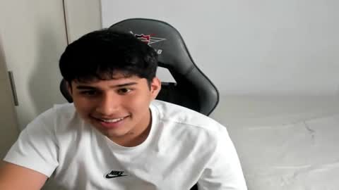 jhonny_dickm online show from September 28, 2025, 6:46 pm