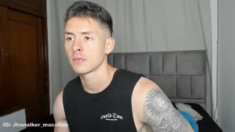 Snapshot of jhonny_macallan chatting on March 5, 2025, 10:54 pm Jhonaiker online show from March 5, 2025, 10:54 pm