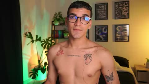 Snapshot of jhonnyx_ chatting on September 17, 2025, 5:20 am Jhonny online show from September 17, 2025, 5:20 am