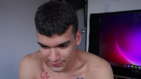 Snapshot of jhonnyx_ chatting on October 25, 2025, 9:31 pm Jhonny online show from October 25, 2025, 9:31 pm