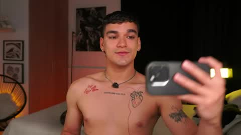 Jhonny  online show from May 13, 2026, 3:26 am