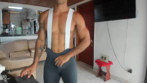 Snapshot of jhonnyxxfitnexx chatting on September 17, 2025, 7:59 pm jh online show from September 17, 2025, 7:59 pm