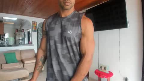 Snapshot of jhonnyxxfitnexx chatting on October 27, 2025, 7:07 pm jh online show from October 27, 2025, 7:07 pm