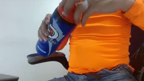 jhontorres018 online show from March 6, 2026, 6:59 pm