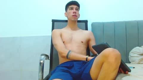 jhony_sex3 online show from May 14, 2026, 10:33 am