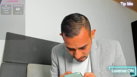Jhony Alzate online show from May 5, 2026, 2:08 am