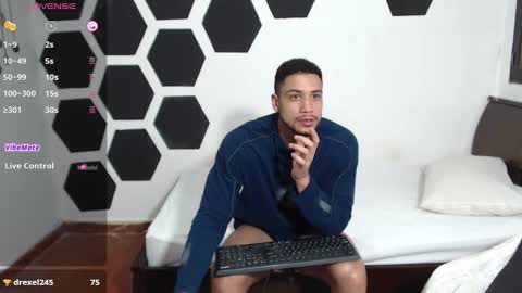 Snapshot of jhors__collens chatting on February 6, 2025, 8:39 am Jhors online show from February 6, 2025, 8:39 am