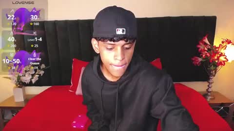 jhos online show from October 13, 2025, 1:44 pm