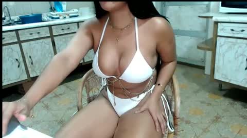 Jhosibeth N online show from September 30, 2025, 5:18 pm