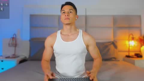 Snapshot of jhosua_hunt chatting on November 11, 2025, 12:21 am Jhosua Hunt online show from November 11, 2025, 12:21 am