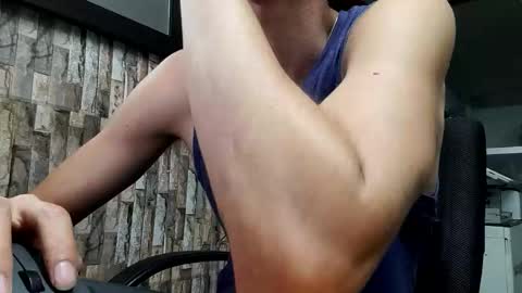 Snapshot of jhosuamoore chatting on February 17, 2026, 1:02 am Jhosuamoore online show from February 17, 2026, 1:02 am