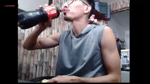 Snapshot of jhosuamoore2 chatting on May 6, 2026, 5:18 pm jhosuamoore2 online show from May 6, 2026, 5:18 pm