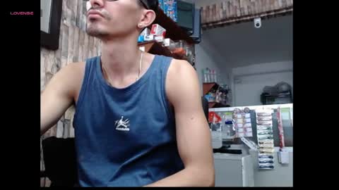 Snapshot of jhosuamoore2 chatting on May 18, 2026, 1:06 pm jhosuamoore2 online show from May 18, 2026, 1:06 pm