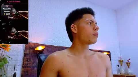 Snapshot of jhosuavega chatting on October 25, 2025, 12:18 am jhosuavega online show from October 25, 2025, 12:18 am