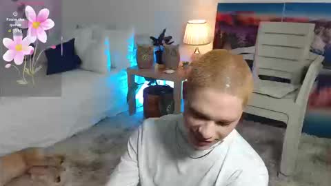 Snapshot of jhuan_cute chatting on September 24, 2025, 10:46 pm Jhuan Nhez online show from September 24, 2025, 10:46 pm