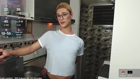 Snapshot of jhuan_cute chatting on October 7, 2025, 12:19 am Jhuan Nhez online show from October 7, 2025, 12:19 am