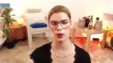 Snapshot of jhuan_cute chatting on October 22, 2025, 9:25 pm Jhuan Nhez online show from October 22, 2025, 9:25 pm