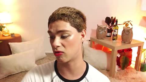 Snapshot of jhuan_cute chatting on November 2, 2025, 5:54 am Jhuan Nhez online show from November 2, 2025, 5:54 am