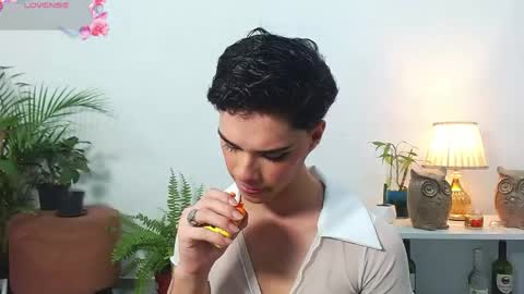 Snapshot of jhuan_cute chatting on March 2, 2026, 7:15 am Jhuan Nhez online show from March 2, 2026, 7:15 am