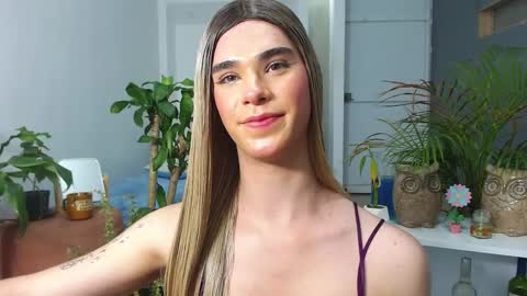 Snapshot of jhuan_cute chatting on April 5, 2026, 3:36 am Jhuan Nhez online show from April 5, 2026, 3:36 am