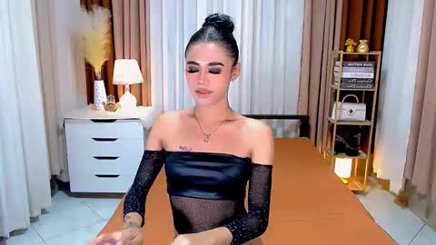 julie online show from January 3, 2025, 1:38 am