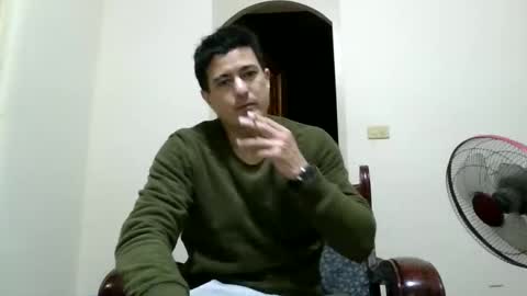 jhwozy online show from December 15, 2024, 10:50 am