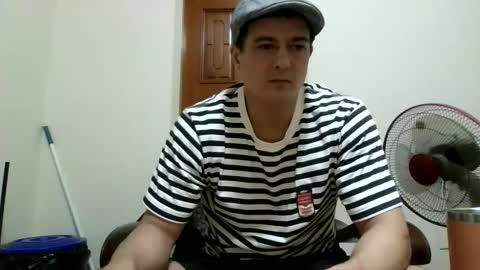 jhwozy online show from October 26, 2025, 1:17 pm