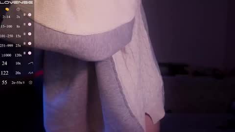 jia_lisaa online show from February 16, 2026, 2:51 am