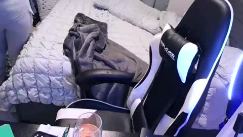 Snapshot of jigglypineapples chatting on October 26, 2025, 1:11 am goldenbaby online show from October 26, 2025, 1:11 am