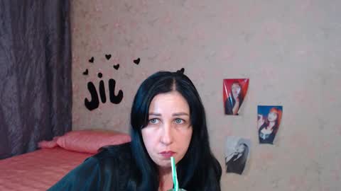 Snapshot of jill_stevens chatting on November 8, 2025, 5:56 pm Jill online show from November 8, 2025, 5:56 pm