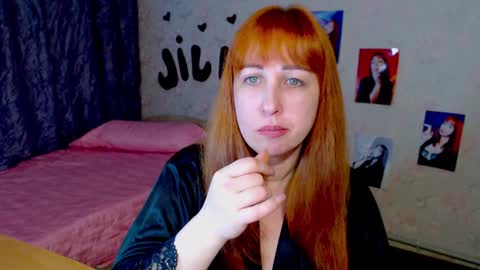 Snapshot of jillstevens chatting on February 6, 2025, 2:22 am jillstevens online show from February 6, 2025, 2:22 am