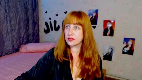 Snapshot of jillstevens chatting on February 20, 2025, 5:51 pm jillstevens online show from February 20, 2025, 5:51 pm