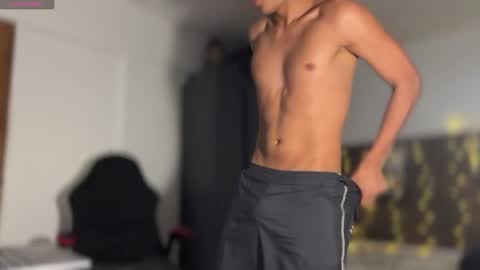 Snapshot of jim_dancer chatting on January 25, 2025, 9:46 pm jim_dancer online show from January 25, 2025, 9:46 pm