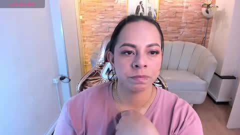 jimena  online show from January 28, 2025, 3:04 am