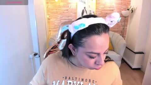 jimena  online show from March 11, 2025, 3:16 am