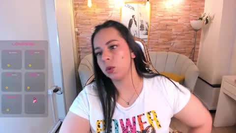 jimena  online show from March 12, 2025, 3:24 am