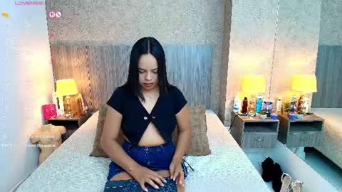 Snapshot of jimena_salazar chatting on June 25, 2026, 7:07 pm Jimena Salazar online show from June 25, 2026, 7:07 pm