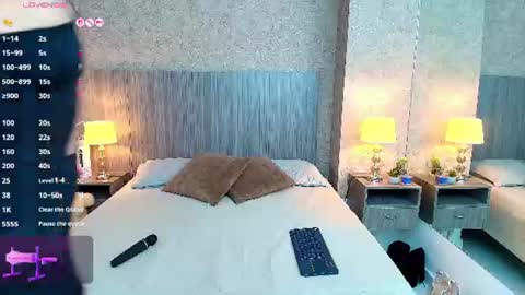 Snapshot of jimena_salazar chatting on June 30, 2026, 7:15 pm Jimena Salazar online show from June 30, 2026, 7:15 pm