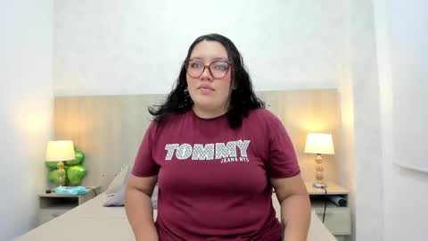 Snapshot of jimena_sandoval chatting on December 18, 2025, 7:31 pm Jimena online show from December 18, 2025, 7:31 pm