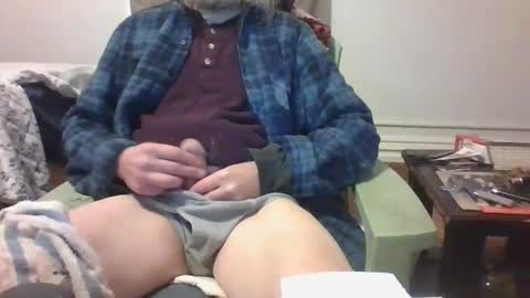 Snapshot of jimjayster chatting on January 6, 2025, 9:22 pm jimjayster online show from January 6, 2025, 9:22 pm