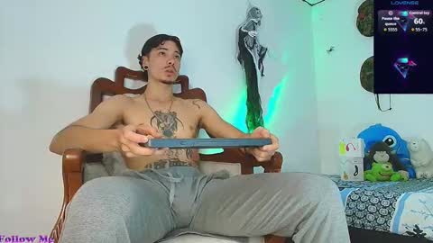 Jimm  Independent Model  online show from October 31, 2025, 2:18 pm