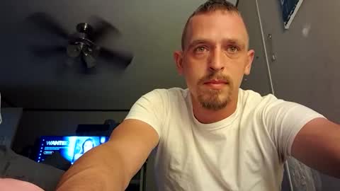 Snapshot of jimmiekeith chatting on November 17, 2025, 12:27 am Jimmie online show from November 17, 2025, 12:27 am