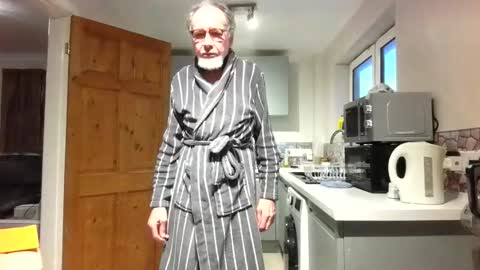 Jimmy Benido online show from February 22, 2026, 5:33 pm