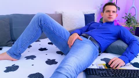 Jimmy online show from April 3, 2026, 7:06 am