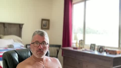 Snapshot of jimmyaaron chatting on September 27, 2025, 6:35 pm Dad of Three online show from September 27, 2025, 6:35 pm