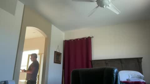 Dad of Three online show from December 1, 2025, 7:52 pm