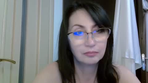 Snapshot of jinaluv chatting on May 12, 2026, 11:24 pm jinaluv online show from May 12, 2026, 11:24 pm